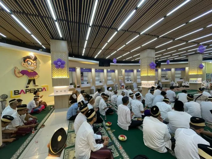 Bapenda Kabupaten Tangerang Gelar Do’a Bersama Di Malam Ke 7 Tahlil, Untuk Mantan Bupati Tangerang H.Ismet Iskandar (ALM).