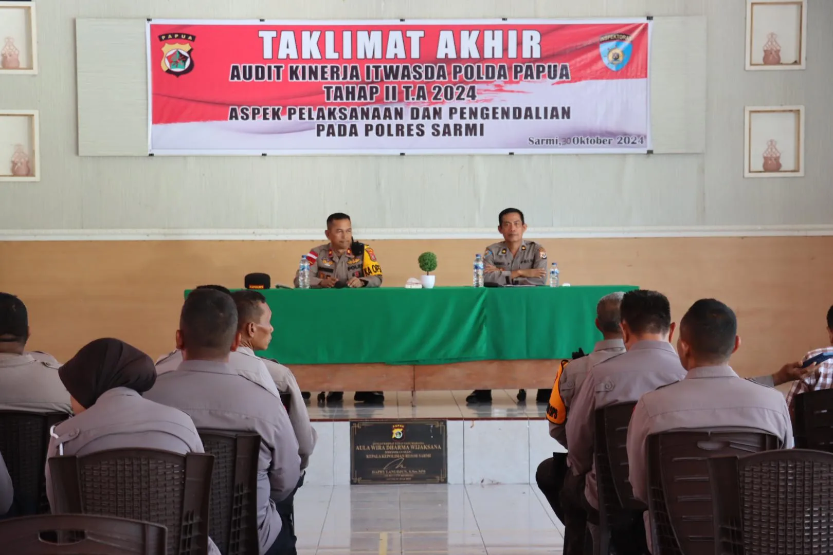 Taklimat Akhir, Tim Audit Kinerja Itwasda Polda Papua Serahkan Hasil Audit Kepada Polres Sarmi