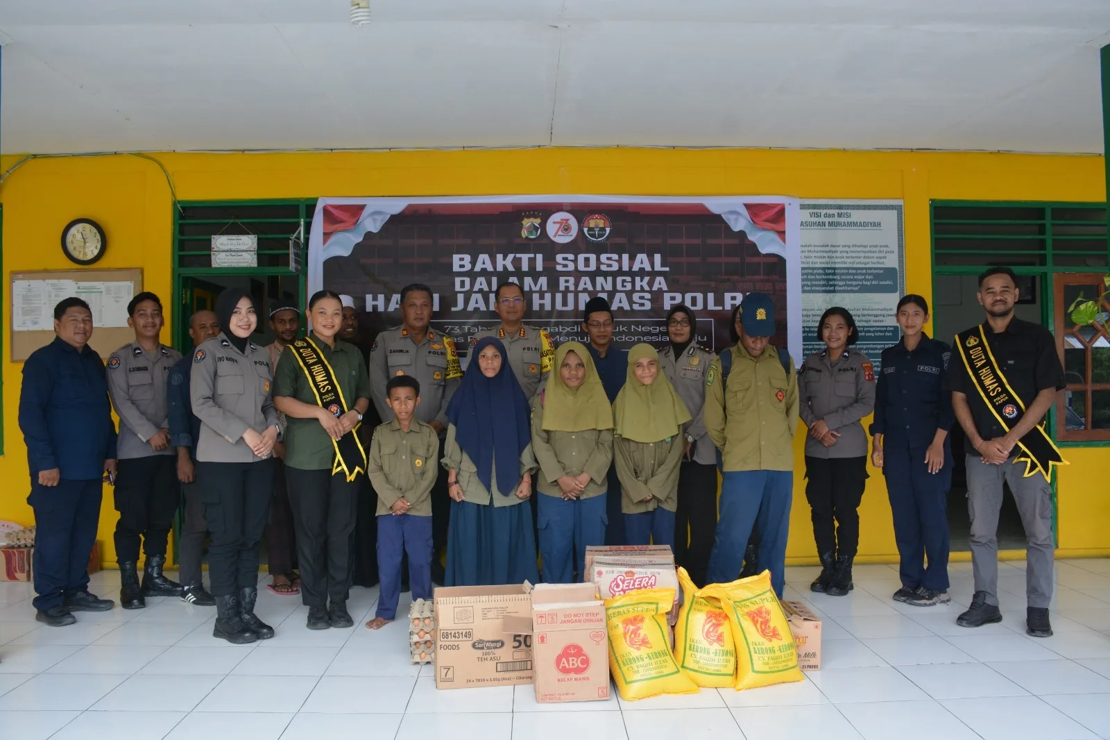 Jumat Berkah, Kabid Humas Polda Papua Lakukan Kunjungan Panti Asuhan di Kota Jayapura