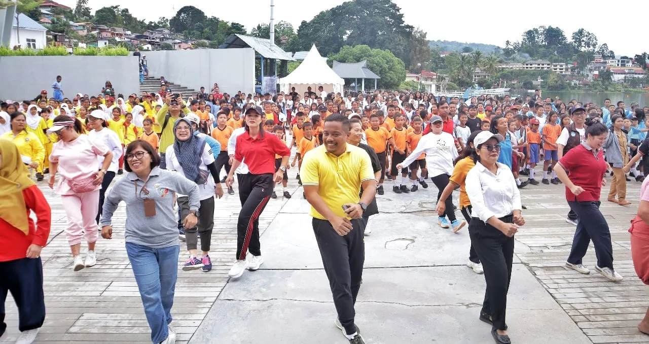 *Semarakkan Road to Aquabike World Championship 2024, Pemkab Simalungun Gelar Fun Walk dan Senam Masal.*