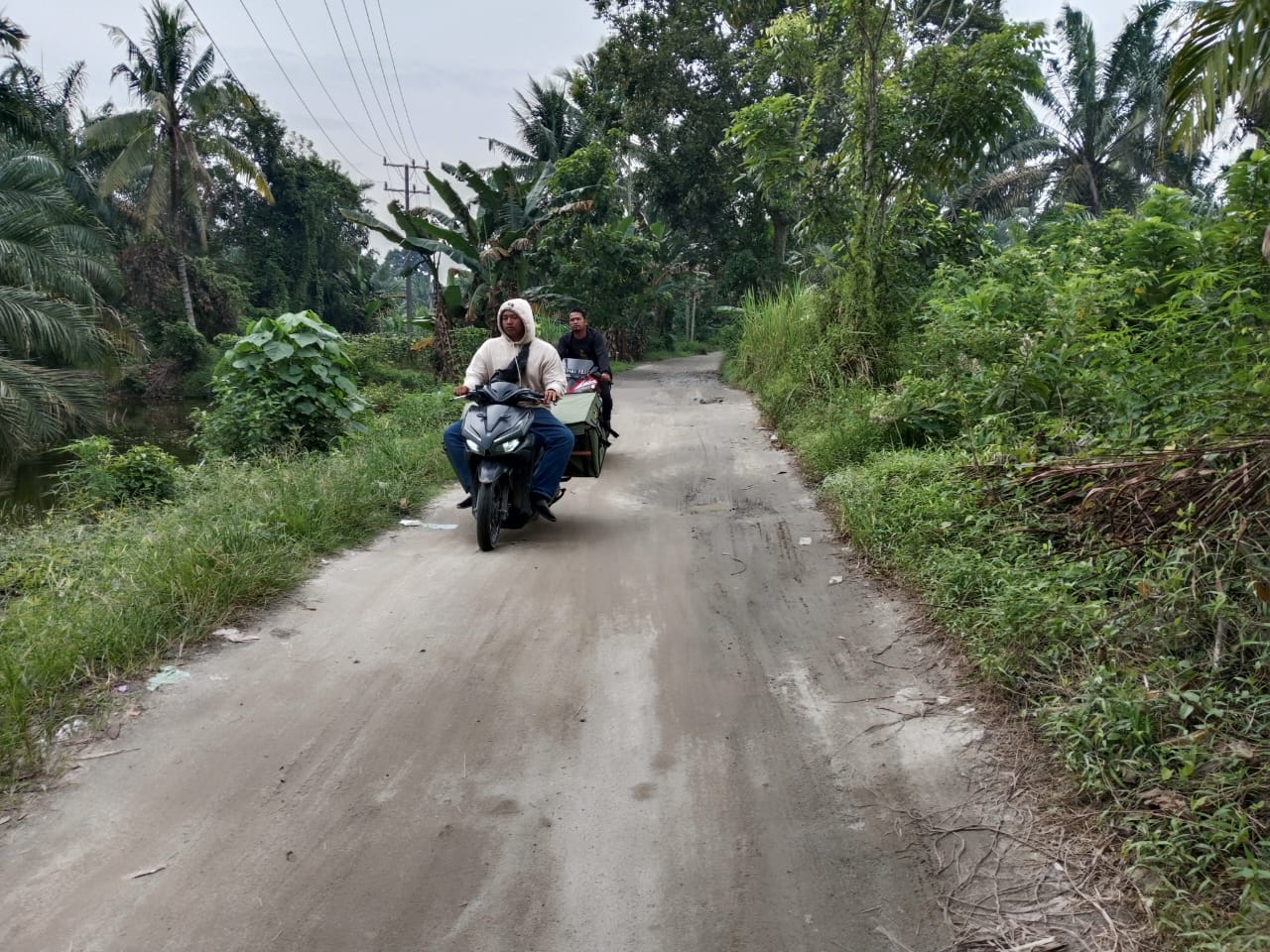 Miris! Selama 2 Dasawarsa, Jalan Pantai Reksona Binjai Serbangan Tak Tersentuh Pembangunan