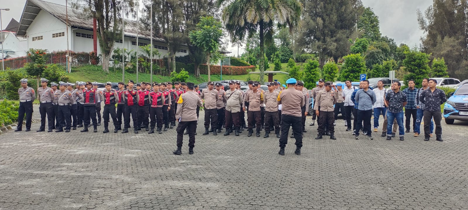 Polres Simalungun Terus Gaungkan Pesan Persatuan dan Demokrasi Dalam Debat Publik Kedua Pilkada Simalungun 2024