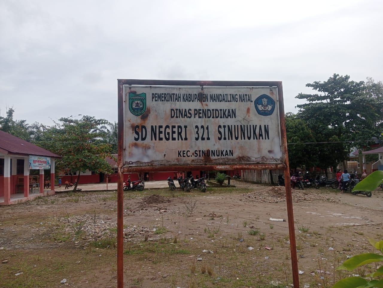 Kepala Sekolah SD Negeri 321 Sido Makmur Di duga Kuat Alergi Terhadap Wartawan