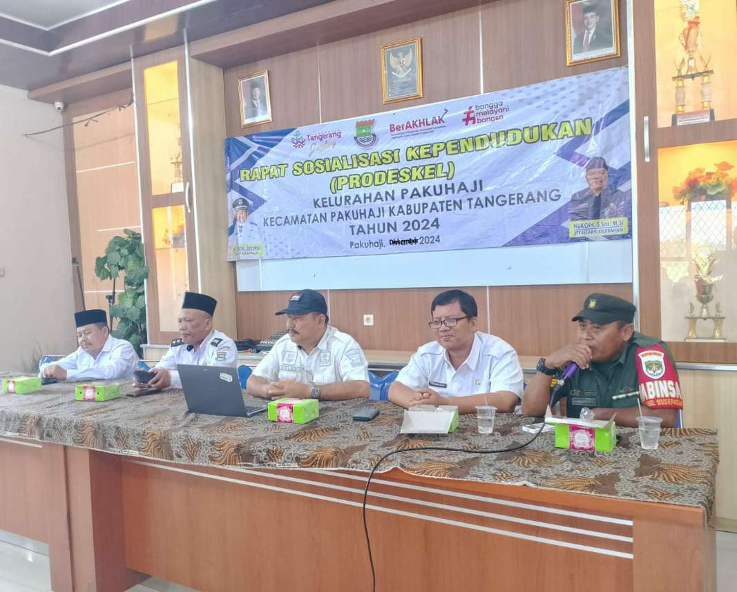 Babinsa Koramil 10/Sepatan Hadiri Rapat Sosialisasi Kependudukan