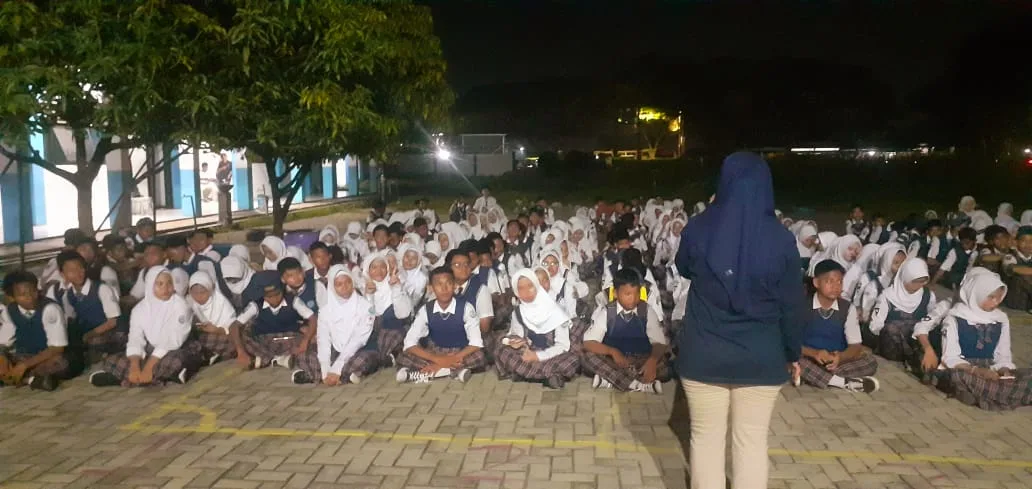 Jelang Perpisahan Siswa SMPN 6 Pasar Kemis Adakan Pembuatan Vidio Album Kenangan