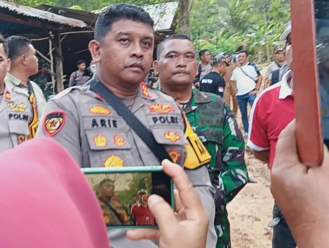 Kapolres Madina Turun Langsung Ke Lokasi Tamabang Emas Kilo 2 Huta Bargot Untuk Memastikan Kabar Berita Kematian Dan Aroma Busuk