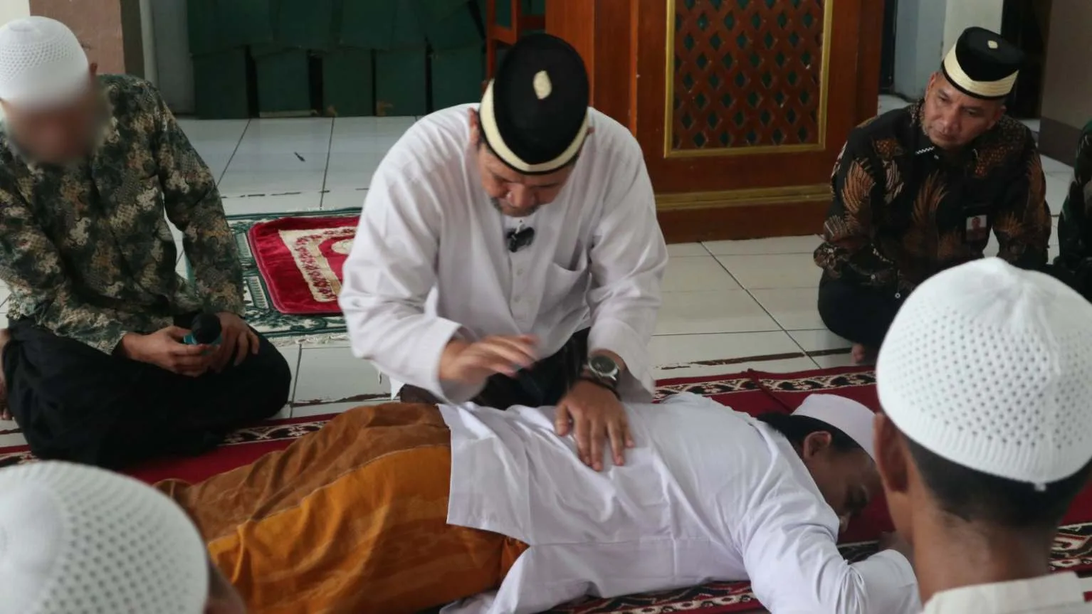 Terapi Sehat dan Doa: Kakanwil Ditjen Pas Banten Ajak Warga Binaan Jalani Hidup Lebih Berkualitas