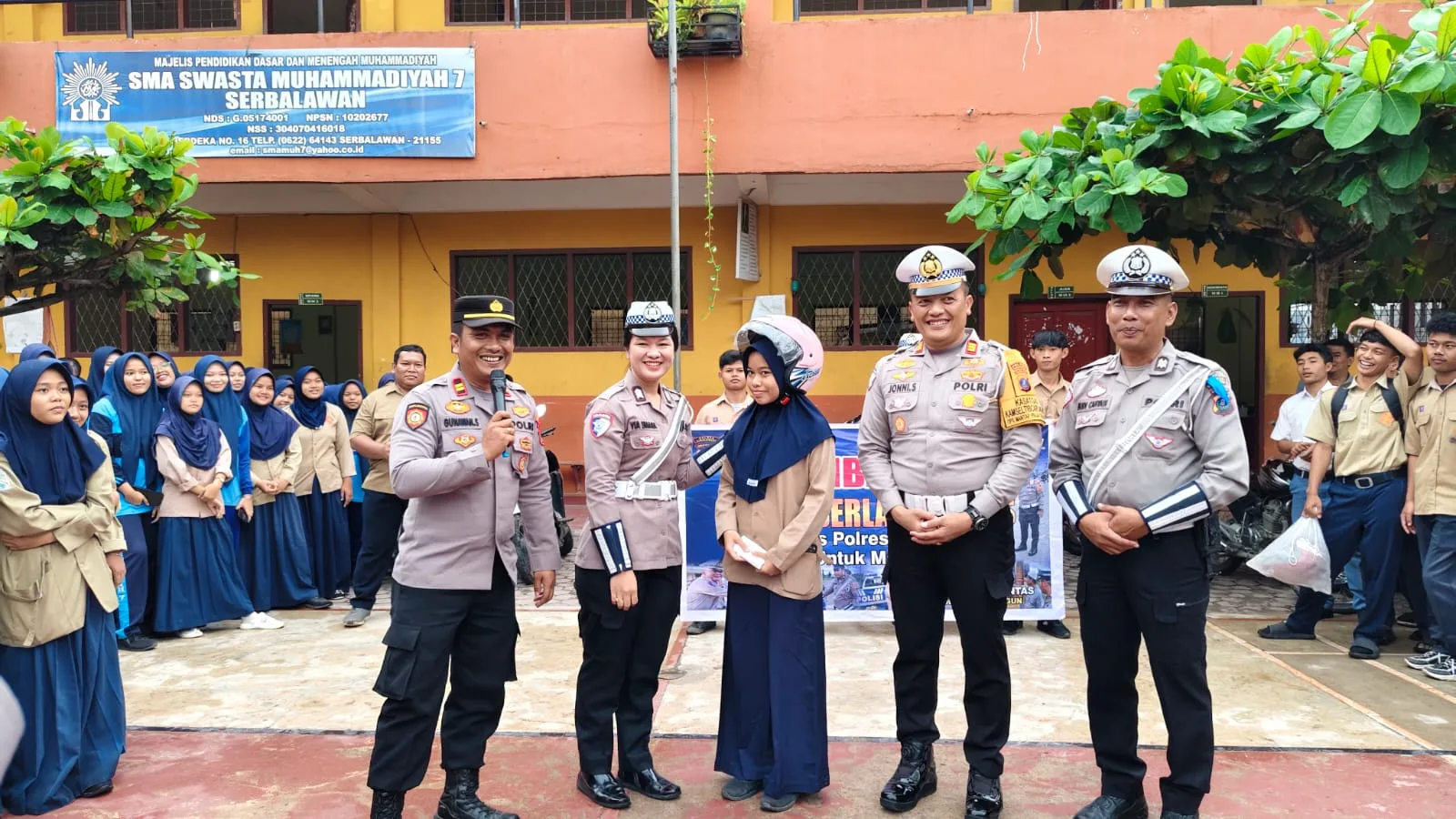 Kasat Lantas dan Kapolsek Serbelawan Gelar Sosialisasi Keselamatan Berlalu Lintas di Dua SMA