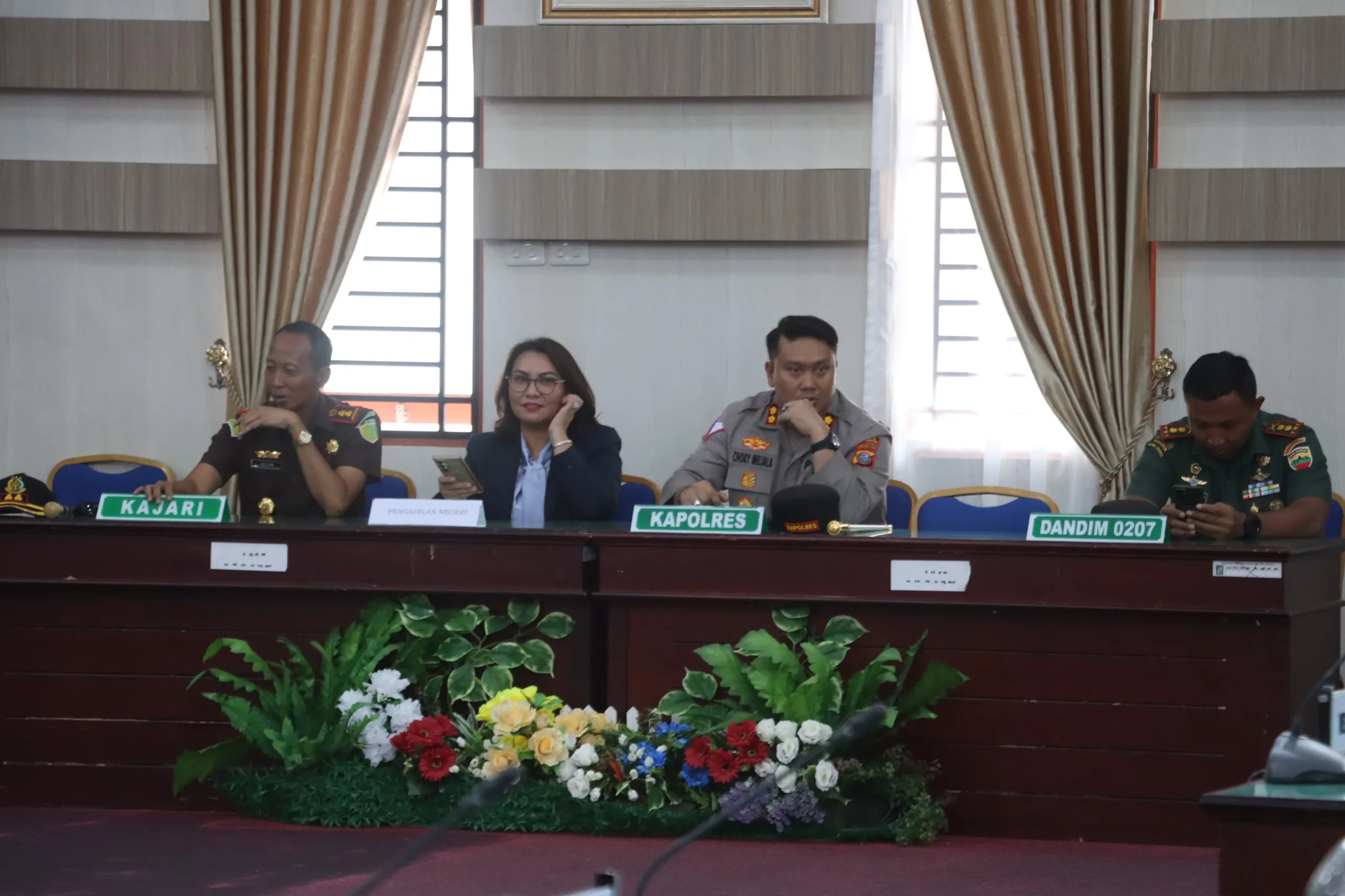 Kapolres Simalungun Hadiri Rapat Paripurna Penyampaian Pidato Sambutan Bupati Dan Wakil Bupati Simalungun Periode 2025-2030