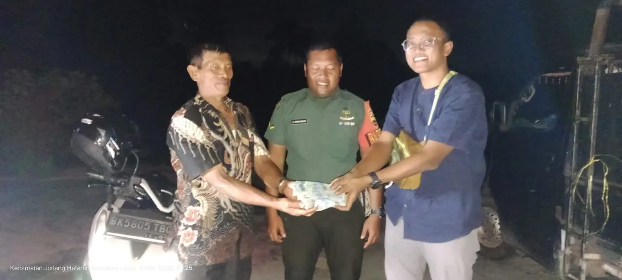 Babinsa Tiga Balata Terjun Langsung Pastikan Gabah Terserap Optimal