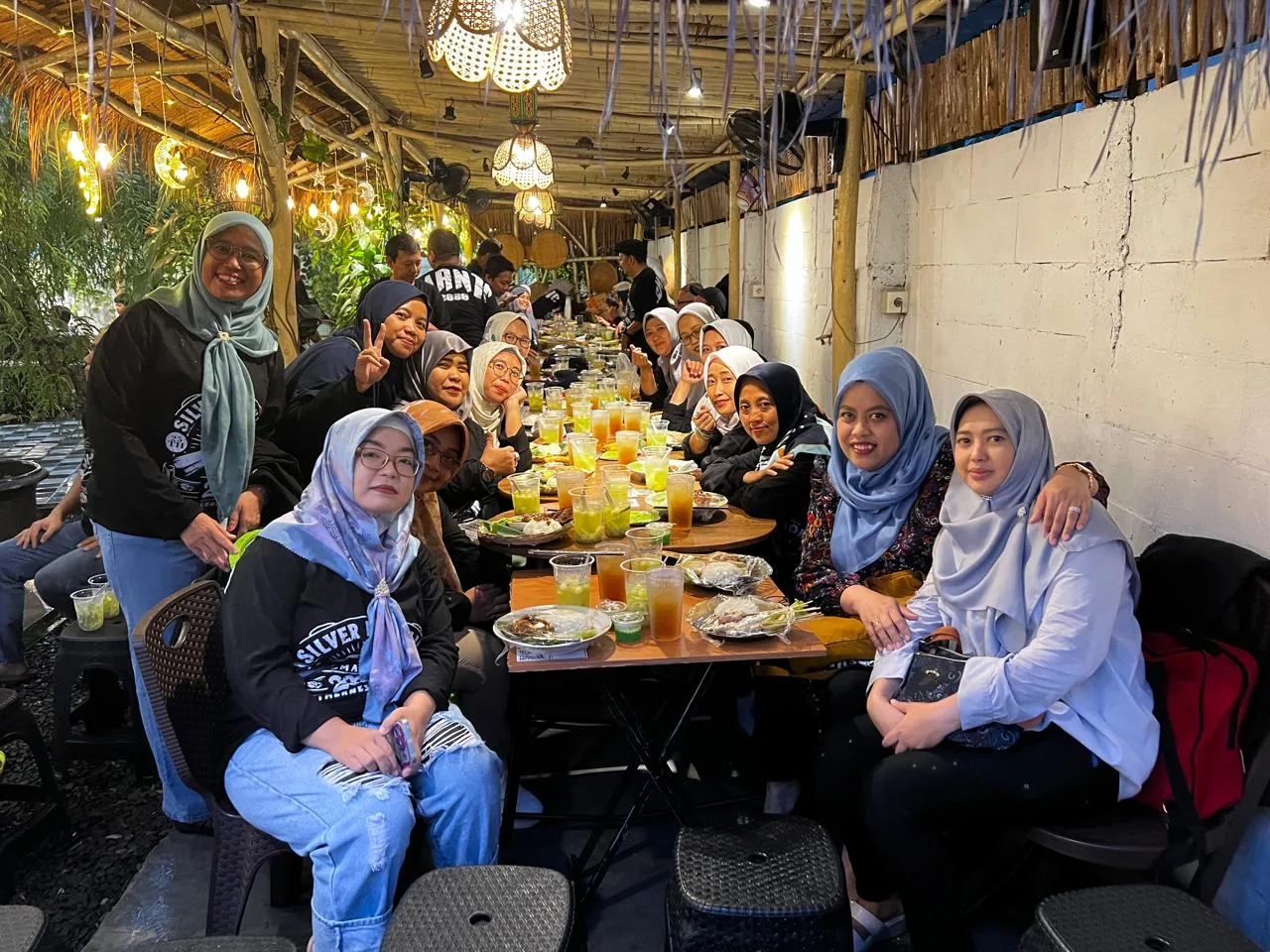 Jalin Silaturahmi, Alumni SMANIC 2000 Gelar Bukber” Silver Reunion
