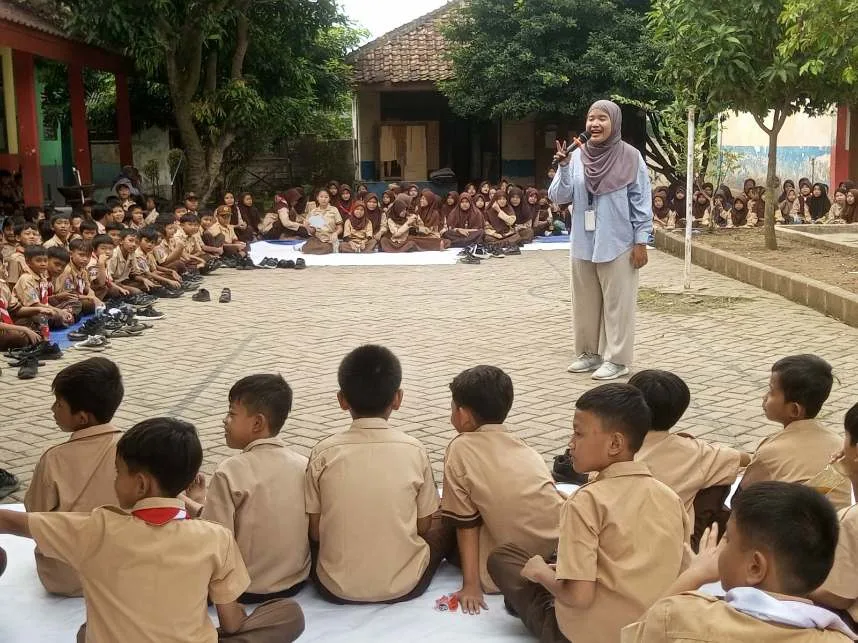 Noovoleum Edukasi Dini Kepada Generasi Z atau GenZ Kumpulkan Minyak Jelantah untuk Energi Terbarukan