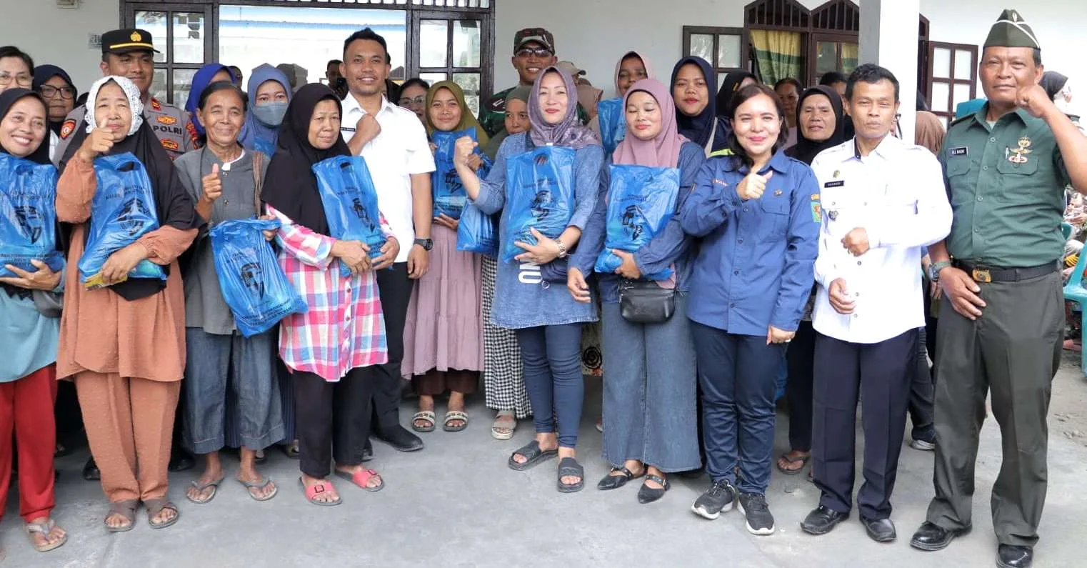 *Hadapi Hari Raya Idul Fitri 1446 H/2025 M, Wakil Bupati Simalungun Sidak Pasar Sebalawan, Pantau Harga Bahan Pokok*