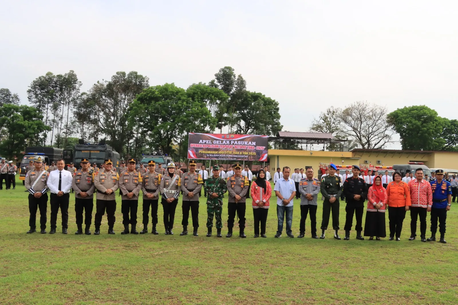 Wakili Dandim, Pabung Kodim 0207/Simalungun Hadiri  Apel gelar pasukan Ketupat Toba Tahun 2025