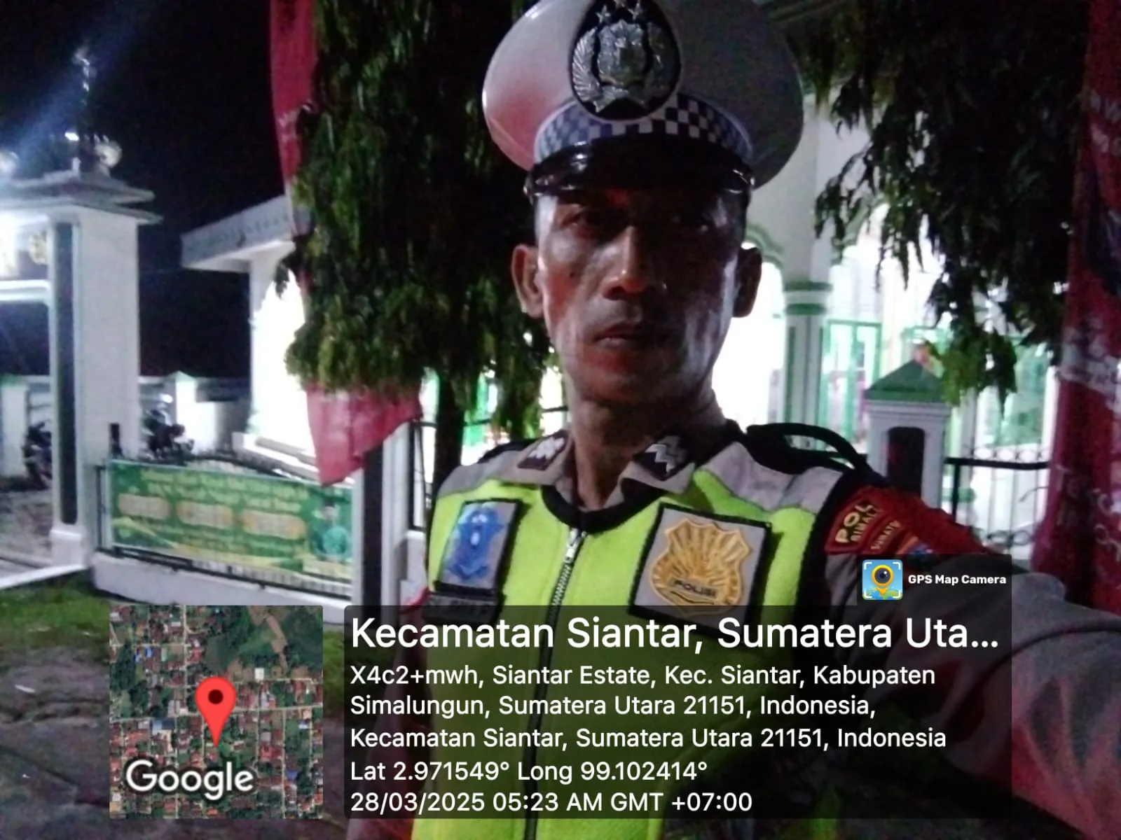 Satlantas Polres Simalungun Amankan Sholat Subuh dengan Blue Light Patrol