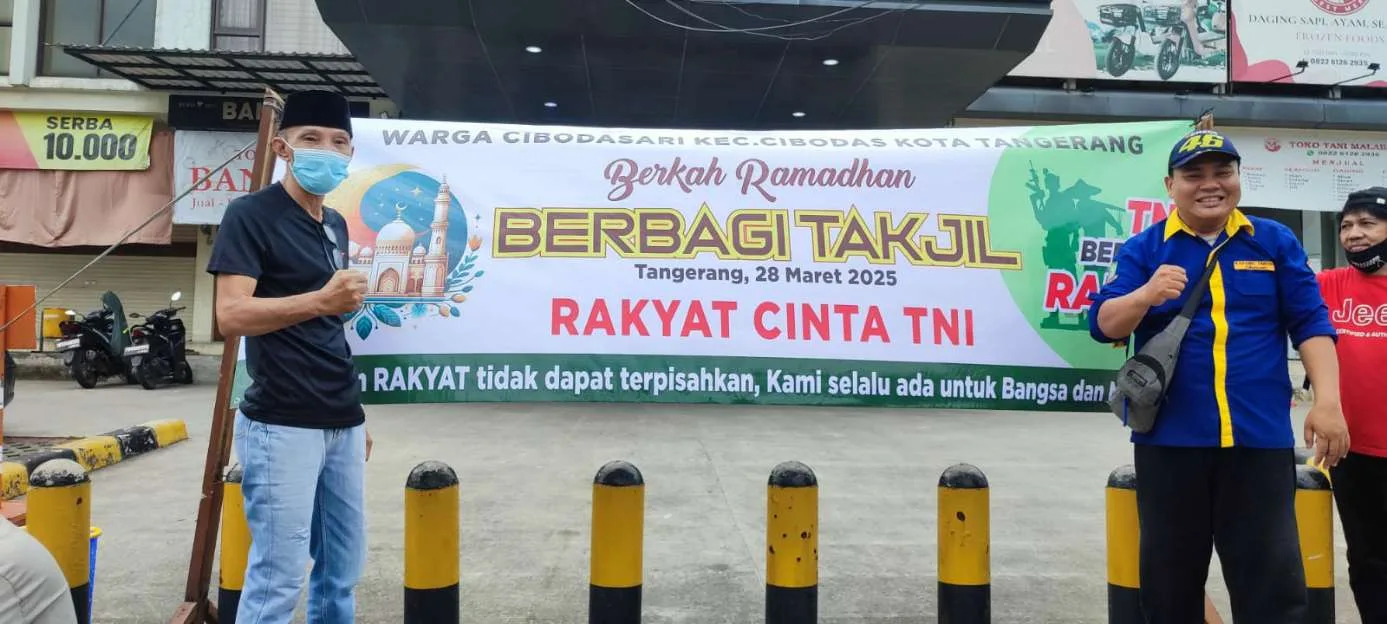 Berbagi Takjil Dibulan Ramadhan, Warga Cibodas Dan Berbagai Element Kota Tangerang, Dukung RUU TNI