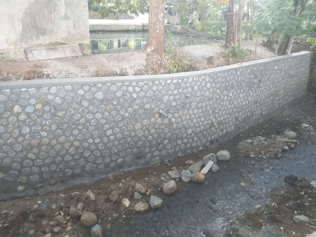 Proyek BBWS Citanduy Rehabilitasi Sungai Cimuncang Pengesub Matrial Kecewa