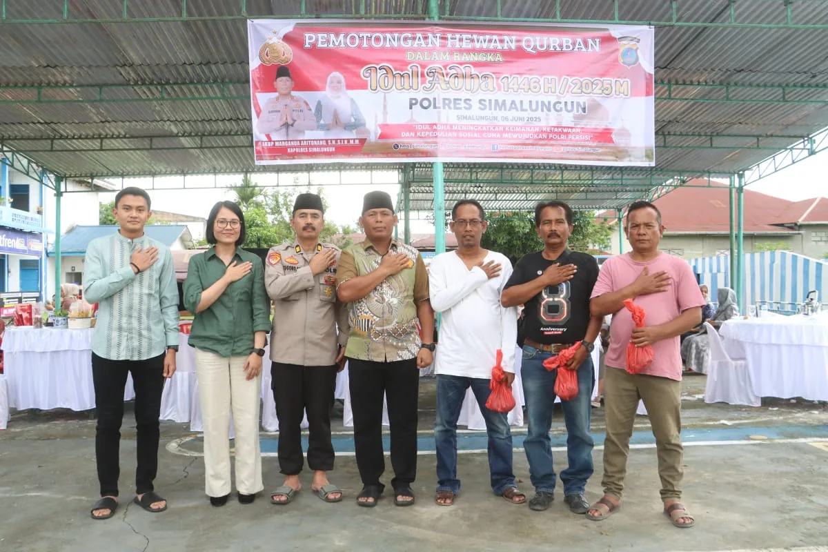 Polres Simalungun Gelar Penyerahan dan Pemotongan 17 Hewan Kurban, Wujudkan Polri Presisi Melalui Kepedulian Sosial