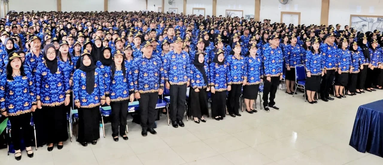 *Serahkan SK dan Lantik 1.068 PPPK, Bupati Simalungun Minta Tingkatkan Disiplin Kerja dan Pelayanan Kepada Masyarakat*