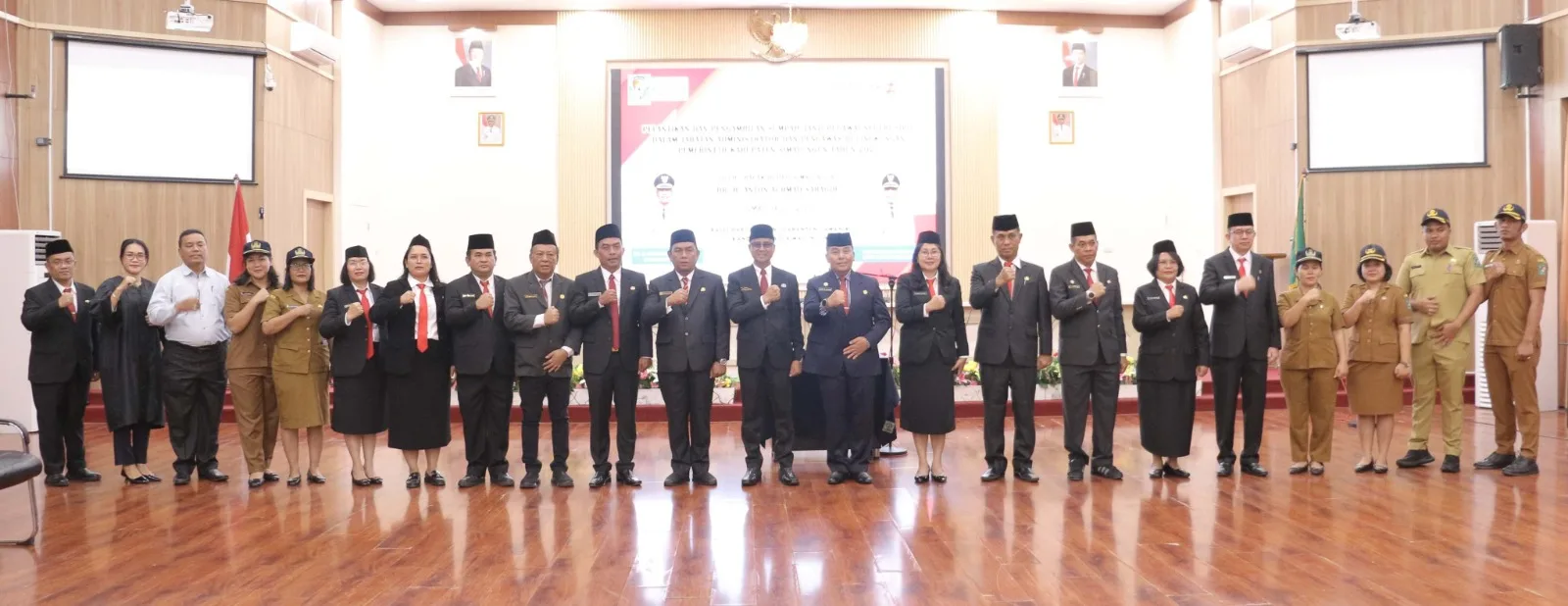 *16 PNS di Lingkungan Pemkab Simalungun Dilantik Dalam Jabatan Administrator dan Pengawas*