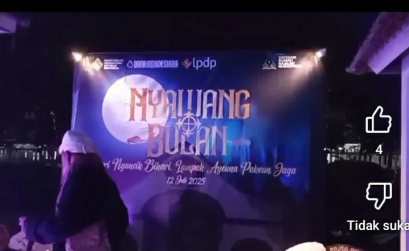 Pertunjukan Nyawang Bulan Merawat Warisan Leluhur