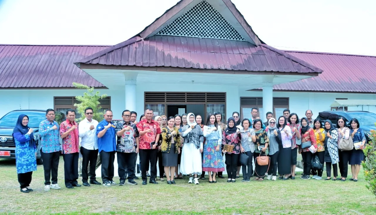 *Ketua TP PKK Kabupaten Simalungun, Ny. Darmawati Anton Achmad Saragih: “PKK merupakan bagian dari pembangunan masyarakat”*