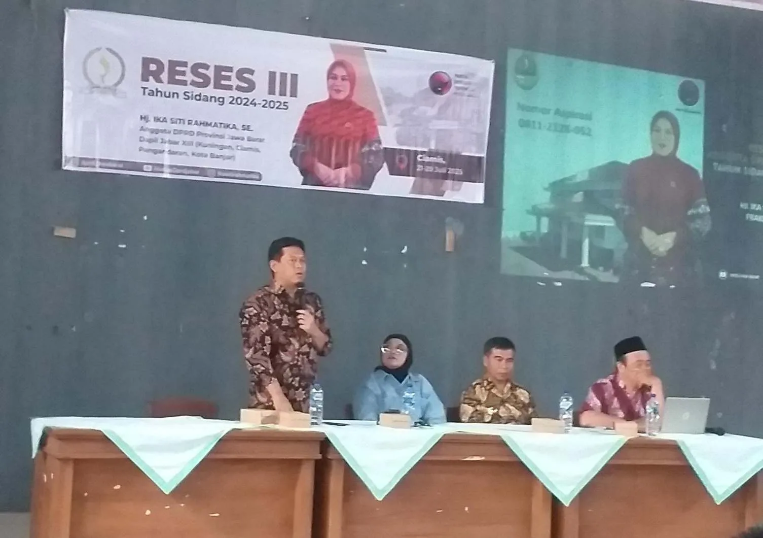 Hj Ika Rahmatika Anggota DPRD Propinsi Reses di Sukaraja Sindangkasih