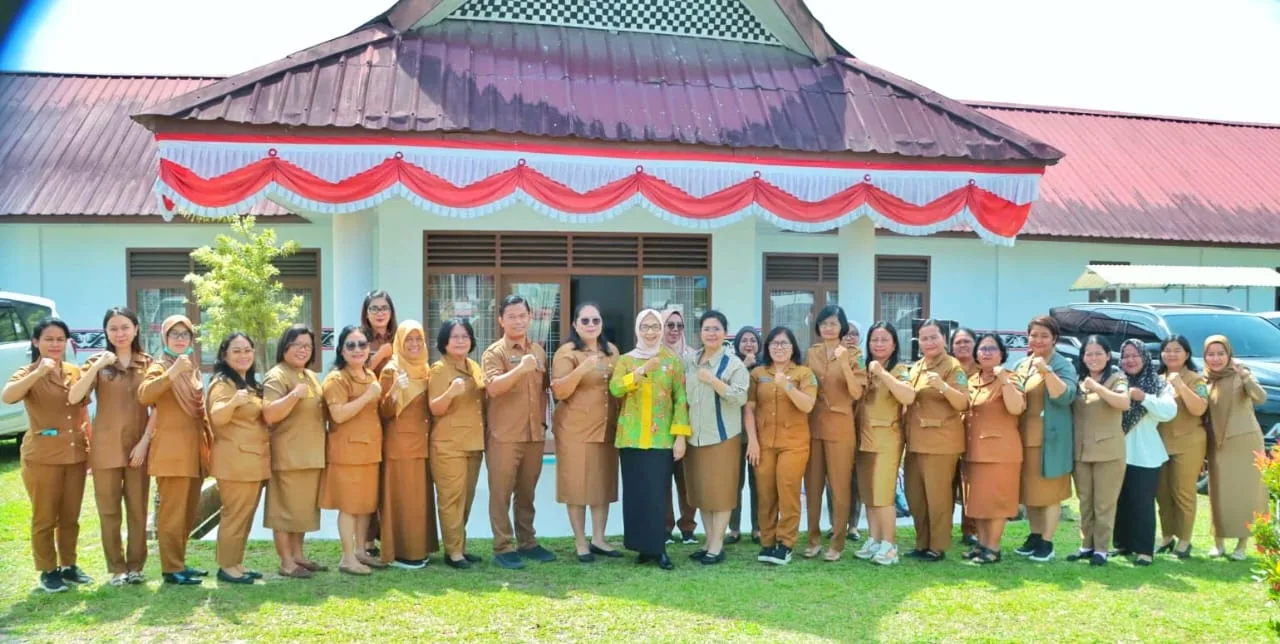*Pimpin Rakor Posyandu, Ketua TP PKK Simalungun Ajak Tim Bekerja Sama Bina Masyarakat di Bidang Kesehatan*