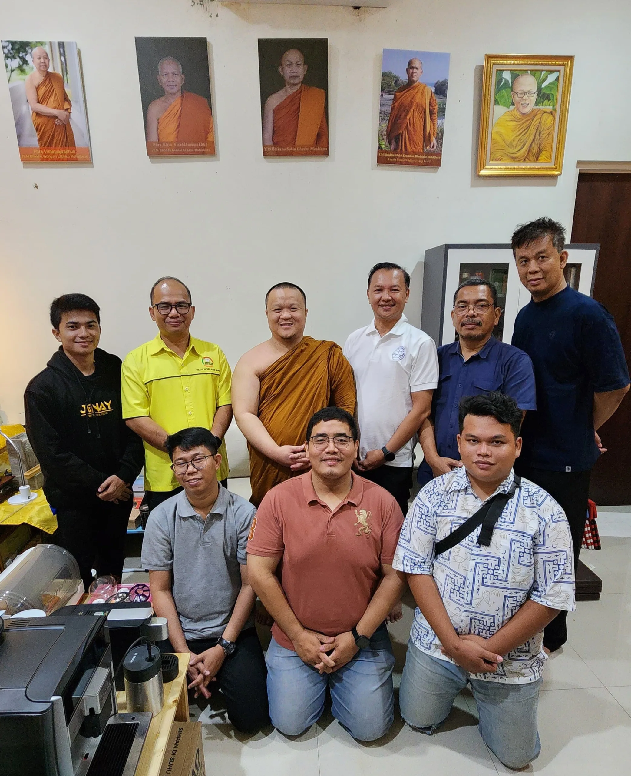 Silaturahmi Sejuk PEWARNA Banten dan Bhante Abhipunno di Tangsel