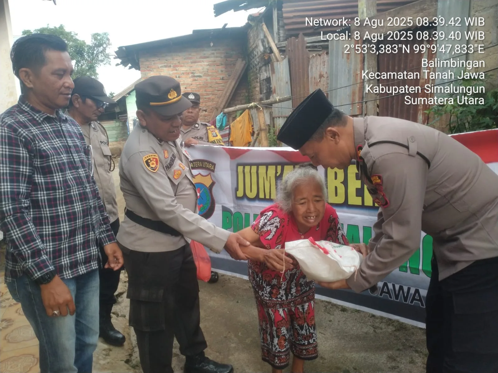 # Kinerja Polsek Jajaran Polres Simalungun Cemerlang Jaga Kamtibmas, Polsek Tanah Jawa Wujudkan Polri Untuk Rakyat Melalui Jumat Berkah