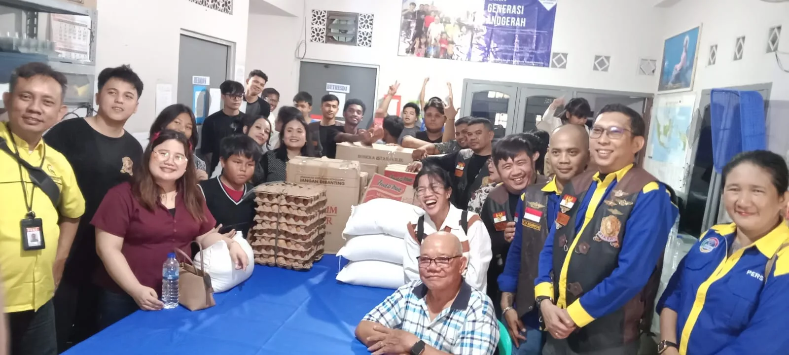Tiga Elemen Bakti Sosial Pewarna Indonesia, CWCC, dan Bikers Lion : Gelar Bakti Sosial di Rumah Anugrah Tangerang