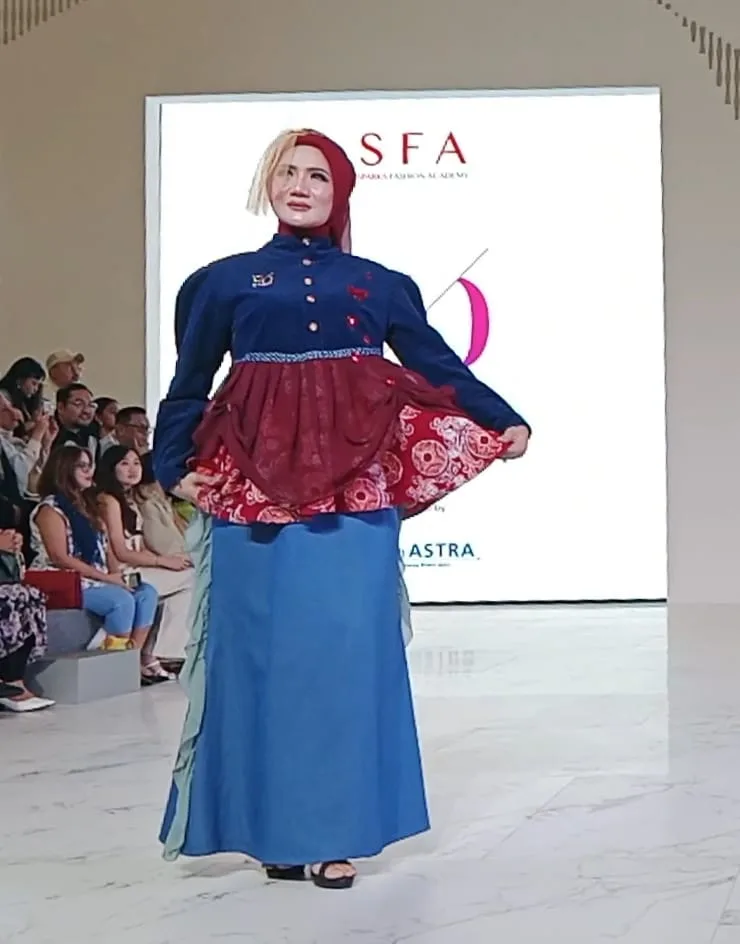 Tampil Elegan Wakil Ketua DPRD Depok Ikuti Senayan City Fashion Nation