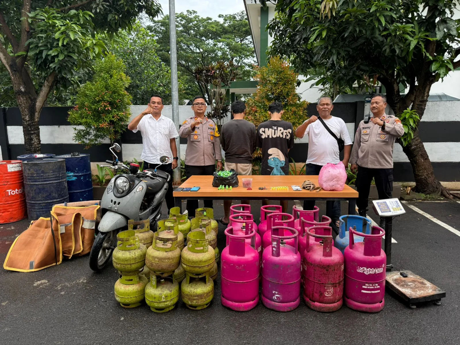 Polres Metro Tangerang Kota Amankan Dua Pelaku Pengoplos LPG Subsidi ke Non-Subsidi