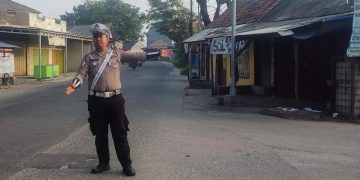 POLSEK KRONJO GELAR STRONG POINT Ngatur LALIN