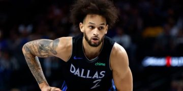 Dallas Mavericks Kehilangan Pemain Andalan Dereck Lively Akibat Cedera Kaki Kanan