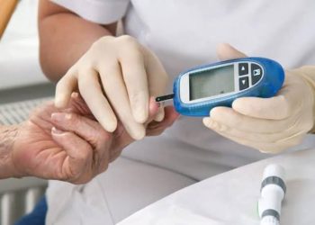 pengidap diabetes tipe 2 (diabetes melitus)  orang mengalami obesitas