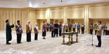 Lantik 6 Pejabat Tinggi, Menteri Menkes Tekankan Stabilitas Regulasi Kesehatan