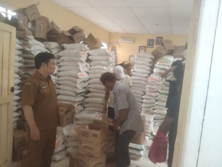 Penyaluran Bantuan Pangan dari Kemensos di Kecamatan Panei Tongah Kabupaten Simalungun