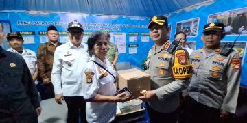 Kapolres Metro Tangerang Kota Tinjau Gereja dan Pos Pam Ops Lilin Jaya 2025