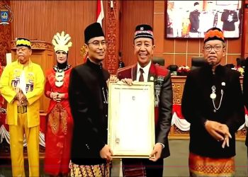 Integritas Sebagai Pondasi” – Binton Dinobatkan Penerima Badan Kehormatan Awards DPRD Depok 2025