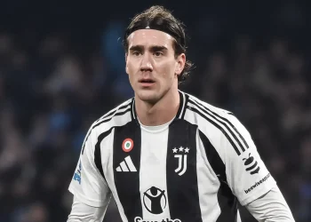 Dusan Vlahovic mengalami cedera serius pada paha kiri