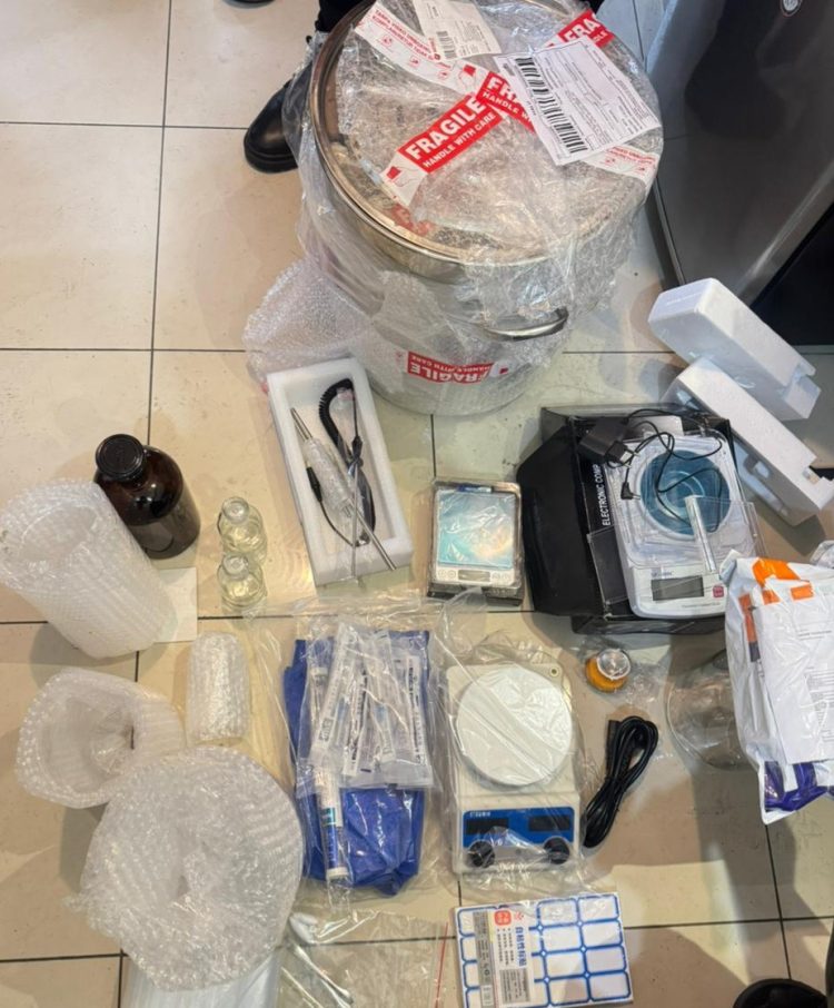 Polda Metro Jaya Bongkar Clandestine Lab Etomidate, Cegah Peredaran 15 Ribu Vape Narkotika