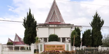 PMS-R Desak DPRD Simalungun Ajukan Hak Interpelasi Terkait Pergantian Nama Balei Harungguan