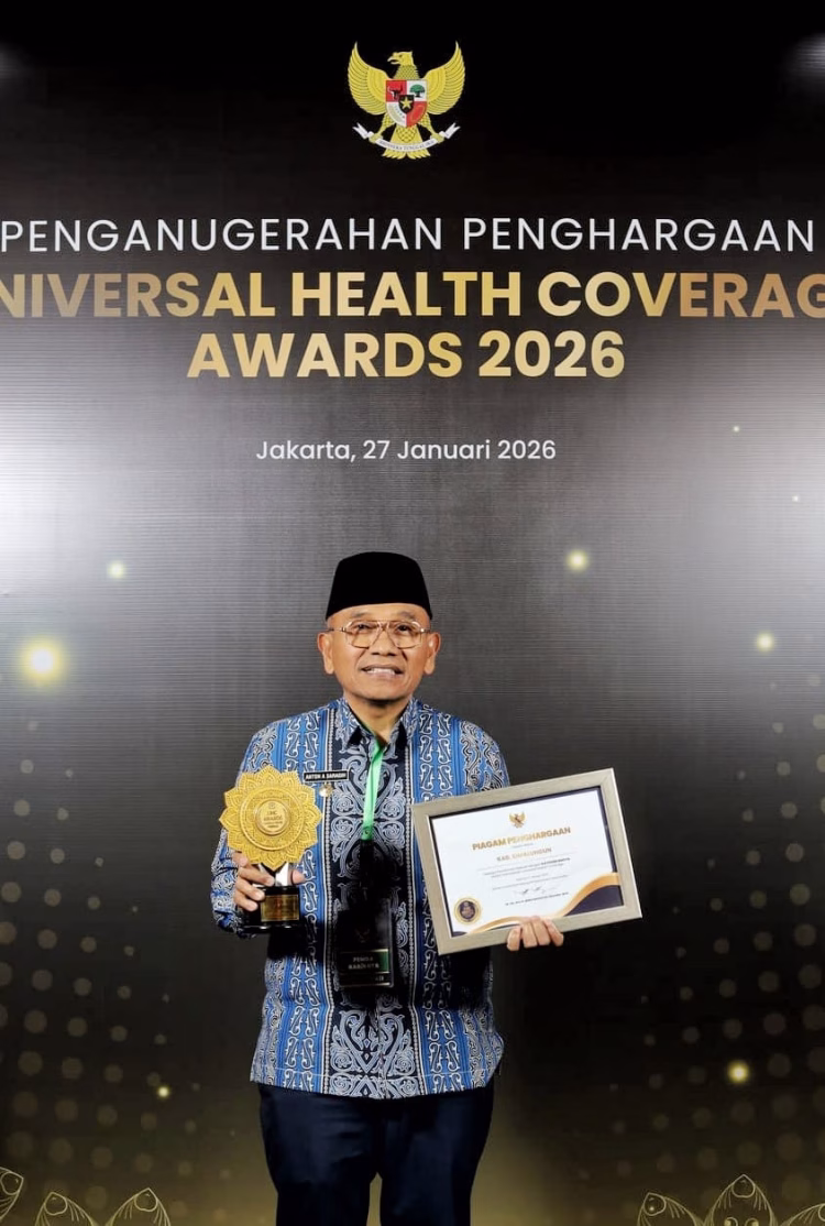 Bupati Simalungun Terima Penghargaan UHC Kategori Madya: Capaian Kepesertaan Tembus 101,67%