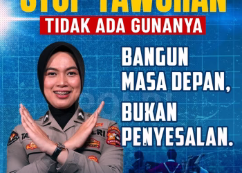 Malam di Tengah Hujan, Kabag Ops Polres Simalungun Ingatkan Warga Tetap Waspada dan Manfaatkan Layanan Polri