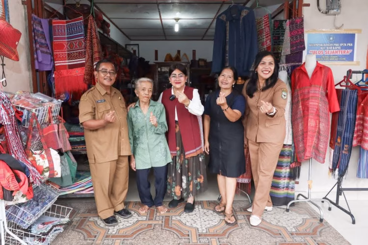 Ny Liswati Kunjungi Sejumlah UMKM, Berharap Terus Kreatif dan Inovatif