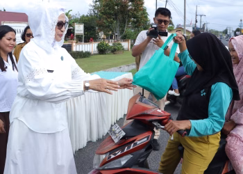 Kegiatan Berbagi Takjil TP PKK dan DWP Kabupaten Simalungun: Semangat Kebersamaan di Bulan Ramadhan 1447 H