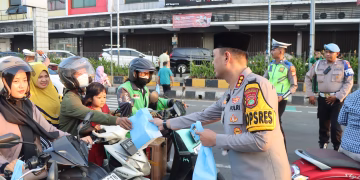 Kapolrestro Tangerang Kota Berbagi Takjil hingga Buka Puasa Bersama Da’i Kamtibmas