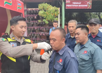 Polisi Periksa Kesehatan Driver dan Pemudik, Hasilnya Layak Jalan