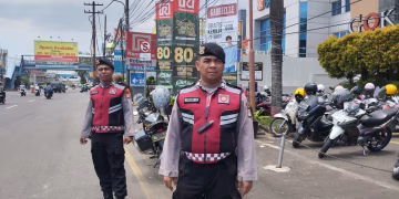 Polisi Patroli Dialogis di Pusat Keramaian Kota Tangerang, Antisipasi 3C dan Gangguan Kamtibmas